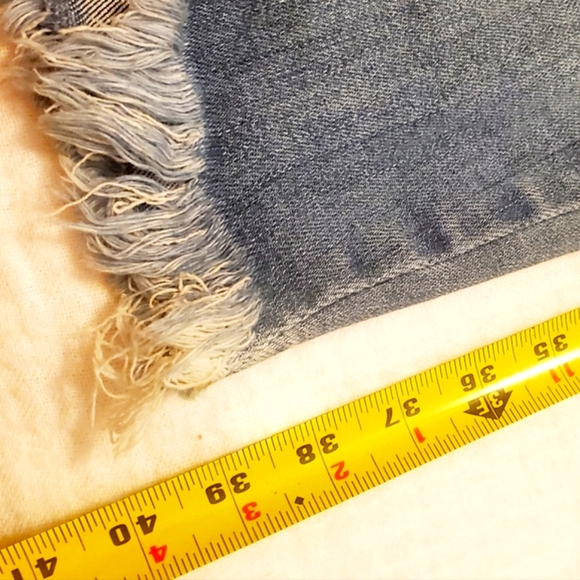 SZ 24W DISTRESSED BOYFRIEND JUDY BLUE JEANS WITH FRAYED HEM - Picture 8 of 11